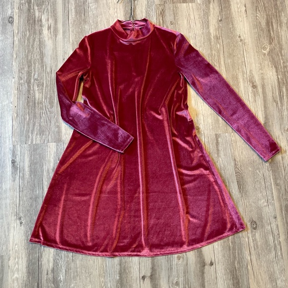 Forever 21 Dresses & Skirts - Red velvet dress